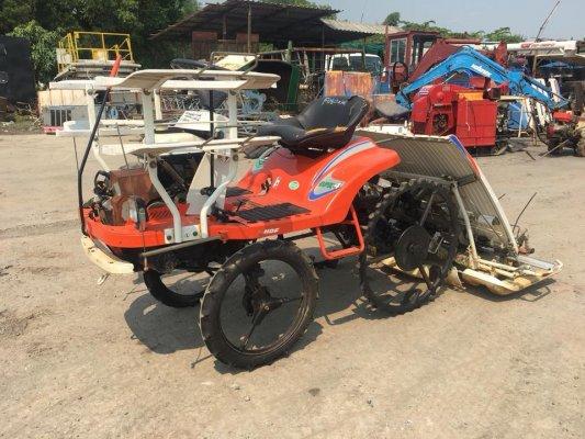 รถดำนา KUBOTA รุ่น SPK4 นั่งขับ แบบ4แถว รุ่นใหม่ คันเล็ก ขับเคลื่อน4ล้อ สภาพสวย ใช้งานมาน้อย