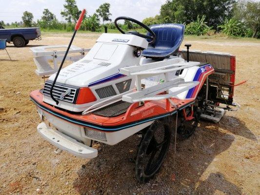 ขายรถดำนานั่งขับkubota SP1 400R 4แถว 8 เข็มคู่