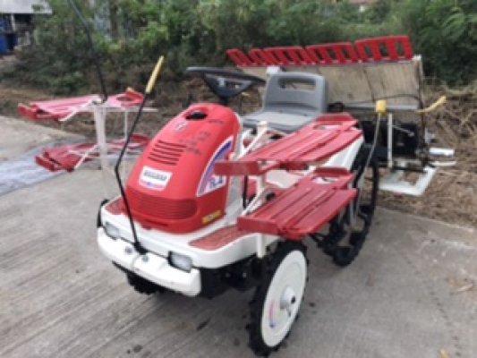 ขายรถดำนานั่งขับ Yanmar Pe-4 สี่แถว(สตาร์ทสองระบบกุญแจ-ดึงกระตุก)