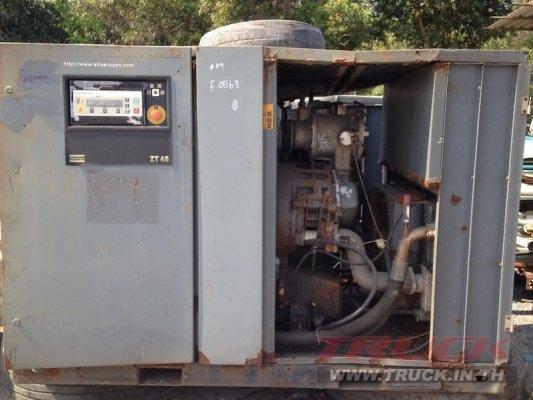 ปั๊ม ATLAS COPCO รุ่น ZT45 ระบบ Screw 7.5bar มอเตอร์ ไฟ200V. 3phase 45Kw. พร้อมถังพักแรงดัน ขายถูก