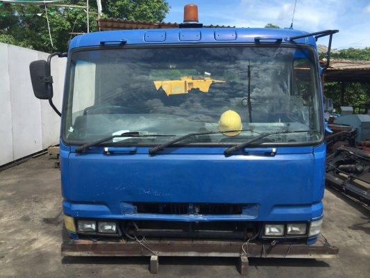 หัวรถ MITSUBISHI รุ่น FUSO ปี2004 รุ่นใหม่