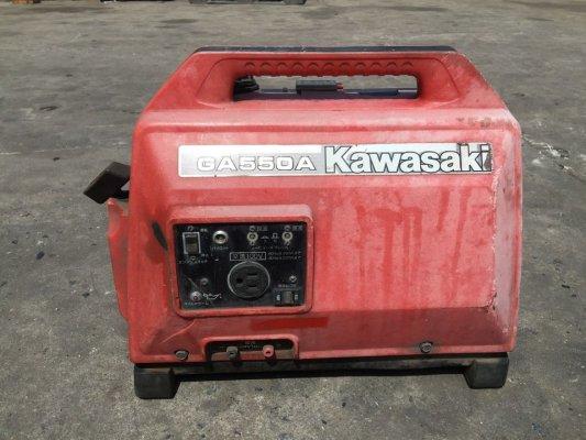 เครื่องปั่นไฟ KAWASAKI รุ่น GA550A มือ2ญี่ปุ่น เครื่องติดง่าย ไฟออกดี ปรกติ สเปคตามรูป มีตู้เก็บเสียงอย่างดี