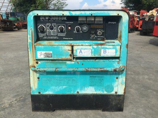 ขายเครื่องปั่นไฟ DENYO รุ่น DLW380 ปั่นไฟ 220V.-380V. ได้ 15kVA. ปั่นไฟเชื่อมได้ 2หัว 380A. เครื่องยนต์ดีเซล คูโบต้า 3สูบ มือ2จากญี่ปุ่น สภาพสวยเดิม เ