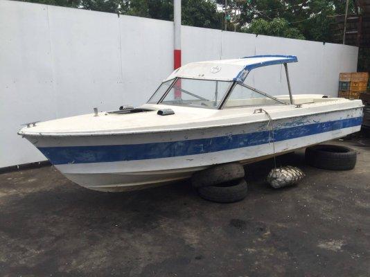 ขายเรือ YAMAHA รุ่น STR 16ฟุต มือ 2ญี่ปุ่น  เรือไฟเบอร์  เรือเปล่า ไม่มีเครื่อง  สภาพดี ทรงสวย     ขายถูก ราคา 38,000บาท   จัดส่งได้ทั่วไทย ยินดีรับบั