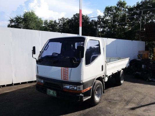 รถบรรทุก 4ล้อ MITSUBISHI CANTER  รถห้าง ศูนย์MMC  ปี2004 ไมล์แท้ 21x,xxx เจ้าของขายเอง  รถสวยเดิม สวยจริง กระทะผ่า ยางMICHELIN XCD   กระบะใหญ่ 1.8x3.2