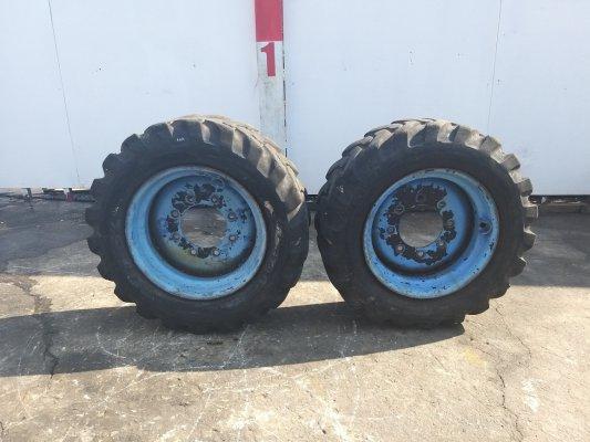 ยาง% ยางรถตัก ยางรถกระเช้า ยางรถBobcat   ยี่ห้อ Bridgestone ขนาด 10-16.5  พร้อมล้อกระทะ  มือสองจากญี่ปุ่น 