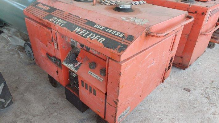 DENYO DCX-140SS ปั่นไฟเชื่อม ดีเซล 1สูบ ระบายความร้อนด้วยอากาศ สตาร์ทกุญแจ เชื่อมลากยาวได้ ไฟไม่ตก แนวเชื่อมสวย มือสองญี่ปุ่น ราคา 28,000บาท โทร : 094