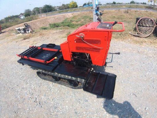 รถบรรทุกตีนตะขาบ YANMAR เครื่องยนต์ ดีเซล 4เกียร์หน้า 1เกียร์ถอย น้ำหนักบรรทุก 300kg. เครื่องช่วงล่างดี แทรคยางสวย มือ2จากญี่ปุ่น  ราคา 22,000บาท โทร 
