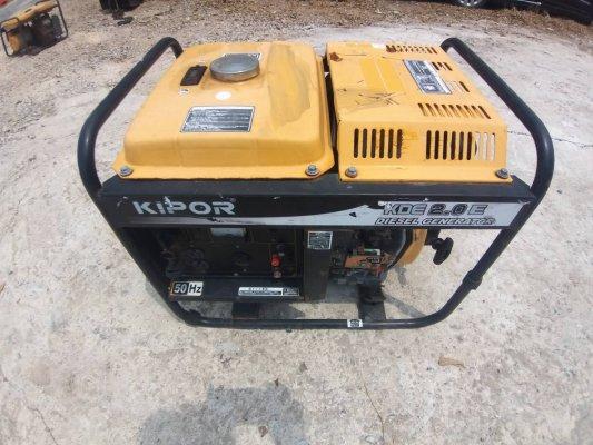 เครื่องปั่นไฟ Kipor ดีเซล สูบเดียว 2000watts ไฟ 220V. มือสองจากญี่ปุ่น  ราคา 18,000บาท โทร : 094-7899445
