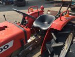 ขายรถไถ นั่งขับ ยี่ห้อ YANMAR รุ่น YM2000A เครื่องยนต์ดีเซล 2สูบ 20แรงม้า แรงจัด ประหยัดน้ำมัน พิมพ์นิยม  เพลาPTO ปรับได้3ระดับ มีโรตารี่พรวนดิน เดิมต