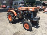 ขาย รถไถนั่งขับ KUBOTA B7001  เครื่องรุ่นใหม่ 3สูบ 16แรงม้า สภาพดี  คันเล็กเข้าร่องได้ ติดอุปกรณ์เสริมได้