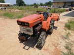 ขายรถไถนั่งขับkubotaB1400 4WD 2เพลา ดีเซล 3 สูบเก่าญี่ปุ่น