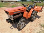 ขายรถไถนั่งขับkubotaB1400 4WD 2เพลา ดีเซล 3 สูบเก่าญี่ปุ่น