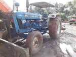รถแทรกเตอร์ NEW HOLLAND