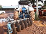 รถแทรกเตอร์ NEW HOLLAND