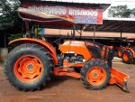 รถแทรกเตอร์ KUBOTA M6040SUD +อุปกรณ์ใบมีดหน้า+ผาน(สามารถเลือกอุปกรณ์ต่อพวงได้)
