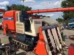 รถเกี่ยวนวดข้าว KUBOTA รุ่น SKYROAD R1-551 PRO รุ่นใหม่ ปี2005 รุ่น Topสุด เกี่ยว5แถว 55แรงม้า 2200cc. กินน้ำมันชั่วโมงละ5ลิตร