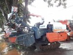 รถเกี่ยวข้าว KUBOTA DC-70