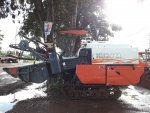 รถเกี่ยวข้าว KUBOTA DC-70