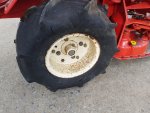 รถเกี่ยวข้าว มัดคอรวงแบบเดินตาม ยี่ห้อ YANMAR รุ่น LB300. 