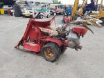 รถเกี่ยวข้าว มัดคอรวงแบบเดินตาม ยี่ห้อ YANMAR รุ่น LB300
