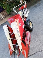ขายรถเกี่ยวข้าวเดินตามแบบวางรายญี่ปุ่นนำเข้าyanmar yb550 2 แถว