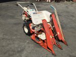รถเกี่ยวมัดเดินตามสองแถว ยี่ห้อ Kubota รุ่น ZF52