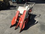 รถเกี่ยวมัดเดินตามสองแถว ยี่ห้อ Kubota รุ่น ZF52