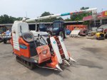 68,000บาท เท่านั้น #รถเกี่ยวข้าวkubota มือ2ญี่ปุ่น +++ เครื่องดีเซล 2สูบ 10.5hp. แรงดี เครื่องดี +++ เกี่ยว2แถว ตู้นวด+อุ้ม ท่อลำเลียง +++ รุ่นใหม่ SR