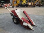 รถเกี่ยวข้าวเดินตาม ยี่ห้อ : YANMAR รุ่น : YB302 รหัสสินค้า : 14001682
