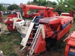 รถเกี่ยวข้าวนั่งขับ ยี่ห้อ : KUBOTA รุ่น : R1-151A รหัสสินค้า : 80802293 คุณปัญญา Tel.086-8150487