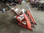 รถเกี่ยวข้าวเดินตาม ยี่ห้อ : KUBOTA รุ่น : HF52 รหัสสินค้า : 80802329 คุณปัญญา Tel.086-8150487