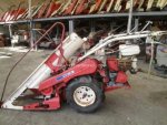 รถเกี่ยวข้าวเดินตาม ยี่ห้อ : KUBOTA รุ่น : HE305 รหัสสินค้า : 80802347  คุณปัญญา Tel.086-8150487