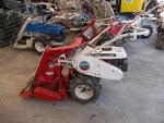 รถเกี่ยวข้าวเดินตาม YANMAR YB301 รหัสสินค้า : 80802709 Line ID: nihonmono