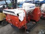 รถเกี่ยวข้าวนั่งขับ รหัสสินค้า :13001476 KUBOTA รุ่น :RX1100 ชมสินค้าอื่นๆ เพิ่มเติมที่ www.nihonmono.com