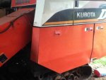 ขายด่วนรถเกี่ยวนวดข้าว kubota รุ่น DC 60 ปี 2553 ในราคา 490000 บาท พร้อมอุปกรณ์ครบค่ะ
