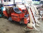 รถเกี่ยวข้าวนั่งขับ   ยี่ห้อ : KUBOTA รุ่น : RX750  รหัสสินค้า : 14002075คุณศิริวรรณ Tel.087-677-3704