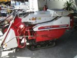 รถเกี่ยวข้าวเดินตาม  ยี่ห้อ : YANMAR รุ่น : CA65Vรหัสสินค้า : 14002153 คุณปัญญา Tel.086-8150487