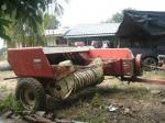 รถอัดฟาง international 430 พร้อมรถไถแชมป์ 35 แรงสภาพพร้อมลุยงาน