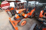 AUC 7 Code 012 แทรกเตอร์ KUBOTA KRT140 ราคา เริ่มต้นการประมูล 90,000 บาท
