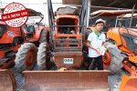 AUC 7 Code 088 รถแทรกเตอร์ KUBOTA M7040 ราคา เริ่มต้นการประมูล 350,000 บาท