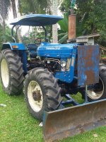 ขายรถไถFORD 7610 ปี56 ใช้งานน้อย เครื่องดี อุปกรณ์ครบ ดันหน้า กับผานหลัง สภาพสวยพร้อมใช้งาน เอกสารพร้อมโอน สนใจโทร 090-8588220คุณนะ ID:narong498 หรือ 