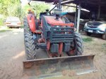 ขายรถไถ แทรคเตอร์ KUBOTA M7040 4?4 อุปกรณ์ใบดันหน้า ผาน6สภาพพร้อมใช้งาน เอกสารพร้อมโอน