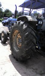 ขายรถไถ FORD 77เอกสารเล่มทะเบียน เครื่องดี พ.เพาเวอร์ สภาพพร้อมใช้งาน เกียร์ดี  