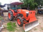 ขายรถไถ KUBOTA L4708 ใช้งานน้อย1572ชม. อุปกรณ์ดันหน้า-ผานหลัง สภาพสวยพร้อมใช้งาน เอกสารพร้อมโอน สนใจโทร 090-8588220คุณนะ 093-3258446คุณบิว ID:narong49
