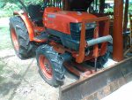 ขายรถไถ KUBOTA L4508 อุปกรณ์ ดันหน้า ผานหลัง โรตารี่ สภาพพร้อมใช้งาน สนใจโทร 090-8588220คุณนะ 093-3258446คุณบิว หรือเข้าดูสินค้าอื่นๆได้ที่ www.truck.