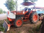 ขายรถไถ KUBOTA L4508DI ใช้งานน้อย อุปกรณ์ครบ ดันหน้า ผานหลัง สภาพสวยพร้อมใช้งาน เอกสารพร้อมโอน สนใจโทร 090-8588220คุณนะ 093-3258446คุณบิว หรือเข้าดูสิ