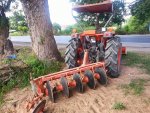 ขายรถไถ KUBOTA L4508DI ใช้งานน้อย อุปกรณ์ครบ ดันหน้า ผานหลัง สภาพสวยพร้อมใช้งาน เอกสารพร้อมโอน สนใจโทร 090-8588220คุณนะ 093-3258446คุณบิว หรือเข้าดูสิ