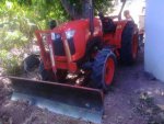ขายรถไถ KUBOTA L4708 ใช้งานน้อย อุปกรณ์ครบ ดันหน้า ผานหลัง โรตารี่ สภาพพร้อมใช้งาน เอกสารพร้อมโอน สนใจโทร 090-8588220คุณนะ 093-3258446คุณบิว หรือเข้าด