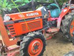 ขายรถไถ KUBOTA L2605 พร้อมดันหน้า ผานหลัง รถสวยเครื่องดี ระบบสมบูรณ์พร้อมใช้งาน ราคา 150,000  ร้าน DC Tractor Rayong 0818618678,0899347475  อ.แกลง จ.ร